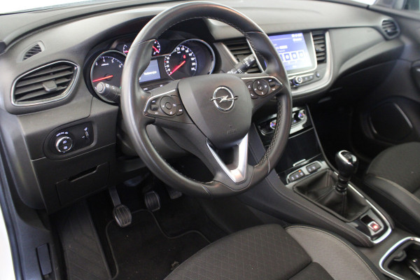 Opel Grandland X 1.2 Turbo Business Executive