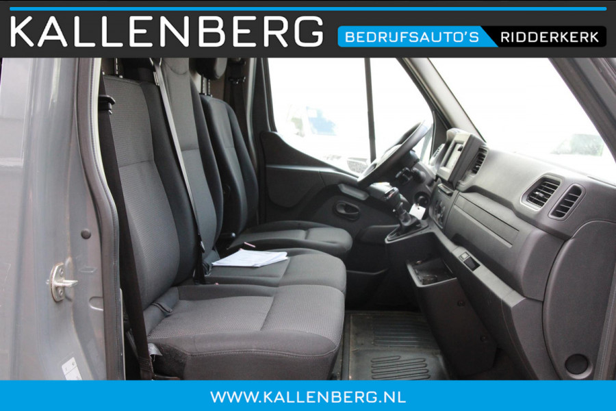 Renault Master T35 2.3 dCi 135PK L3H2 / Trekhaak / Camera / Navi / 3 zits