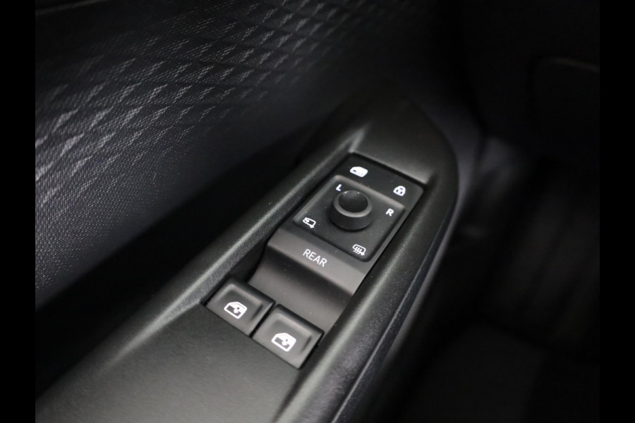 CUPRA Born Adrenaline 62 kWh 230 pk | Navigatie | Parkeersensoren | Achteruitrijcamera | LED koplampen | Stoelverwarming | BEATS audio system |