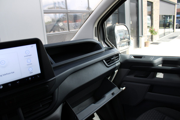 Ford Transit Custom 300 2.0 TDCI L1H1 Trend 136pk - Carplay - Android - Camera - LED - Stoelverwarming - 70l tank - Rijklaar Ford Transit Custom 300 2.0 TDCI L1H1 Trend 136pk - Carplay - Android - Camera - LED - Stoelverwarming - 70l tank - Rijklaar