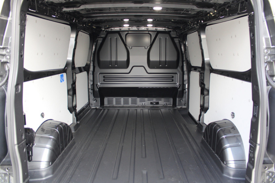 Ford Transit Custom 320 2.0 TDCI L2H1 Limited 150pk - Adaptive Cruise - Verwarmd stuur - Blind spot - Navigatie - Camera - Draadloos laden - Rijklaa