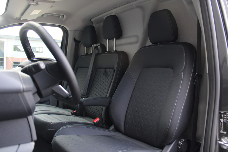 Ford Transit Custom 320 2.0 TDCI L2H1 Limited 150pk - Adaptive Cruise - Verwarmd stuur - Blind spot - Navigatie - Camera - Draadloos laden - Rijklaa
