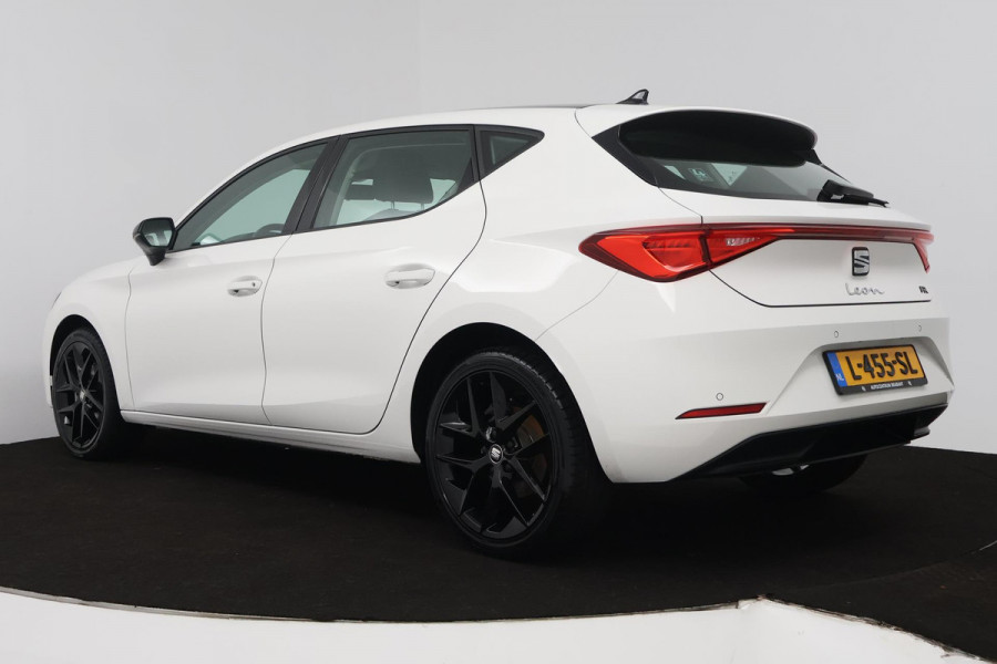 Seat Leon 1.0 TSI Reference (DIGITALE COCKPIT, CRUISE CONTROL, PARKEERSENSOREN, NAVIGATIE, CARPLAY)