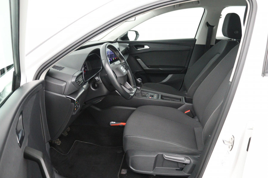 Seat Leon 1.0 TSI Reference (DIGITALE COCKPIT, CRUISE CONTROL, PARKEERSENSOREN, NAVIGATIE, CARPLAY)