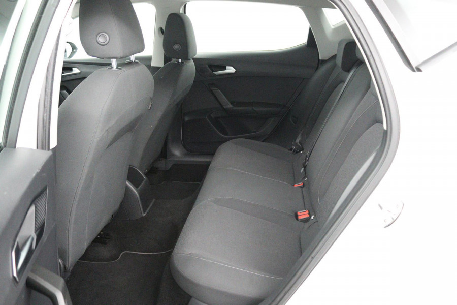 Seat Leon 1.0 TSI Reference (DIGITALE COCKPIT, CRUISE CONTROL, PARKEERSENSOREN, NAVIGATIE, CARPLAY)