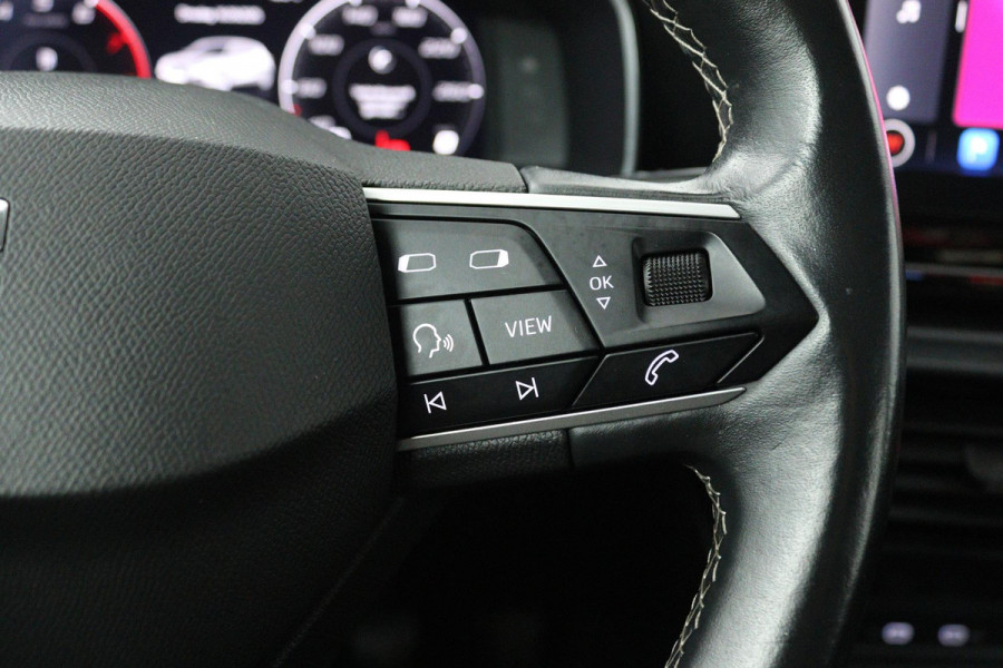 Seat Leon 1.0 TSI Reference (DIGITALE COCKPIT, CRUISE CONTROL, PARKEERSENSOREN, NAVIGATIE, CARPLAY)