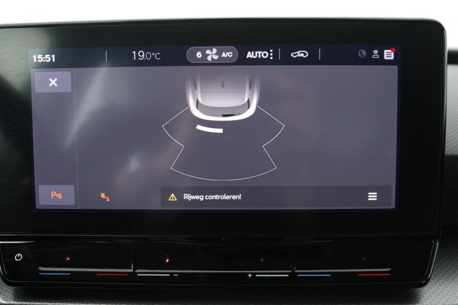 Seat Leon 1.0 TSI Reference (DIGITALE COCKPIT, CRUISE CONTROL, PARKEERSENSOREN, NAVIGATIE, CARPLAY)