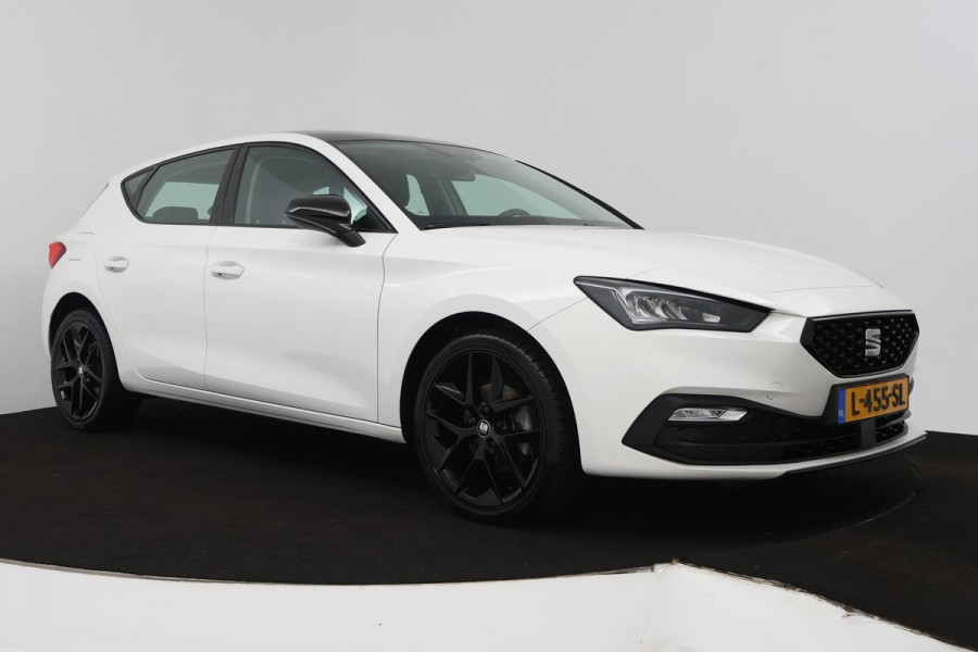 Seat Leon 1.0 TSI Reference (DIGITALE COCKPIT, CRUISE CONTROL, PARKEERSENSOREN, NAVIGATIE, CARPLAY)