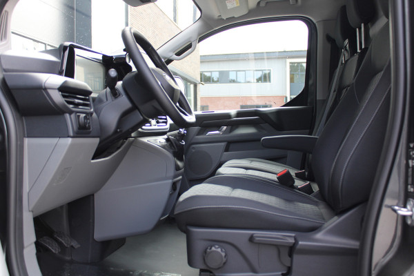 Ford Transit Custom 320 2.0 TDCI L2H1 Limited 150pk - Adaptive Cruise - Verwarmd stuur - Blind spot - Navigatie - Camera - Draadloos laden - Rijklaa Ford Transit Custom 320 2.0 TDCI L2H1 Limited 150pk - Adaptive Cruise - Verwarmd stuur - Blind spot - Navigatie - Camera - Draadloos laden - Rijklaa