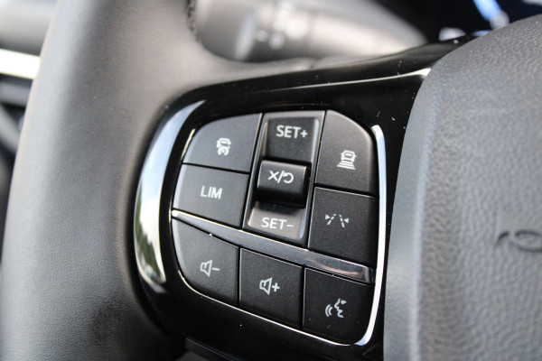 Ford Transit Custom 320 2.0 TDCI L2H1 Limited 150pk - Adaptive Cruise - Verwarmd stuur - Blind spot - Navigatie - Camera - Draadloos laden - Rijklaa Ford Transit Custom 320 2.0 TDCI L2H1 Limited 150pk - Adaptive Cruise - Verwarmd stuur - Blind spot - Navigatie - Camera - Draadloos laden - Rijklaa