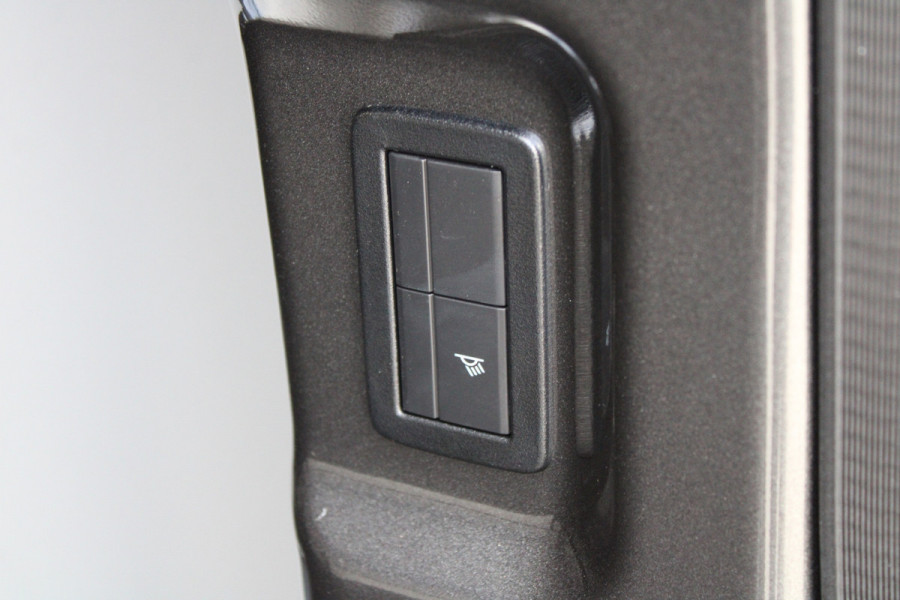 Ford Transit Custom 320 2.0 TDCI L2H1 Limited 150pk - Adaptive Cruise - Verwarmd stuur - Blind spot - Navigatie - Camera - Draadloos laden - Rijklaa Ford Transit Custom 320 2.0 TDCI L2H1 Limited 150pk - Adaptive Cruise - Verwarmd stuur - Blind spot - Navigatie - Camera - Draadloos laden - Rijklaa