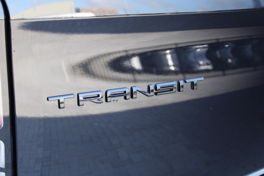 Ford Transit Custom 320 2.0 TDCI L2H1 Limited 150pk - 2x Schuifdeur - Adaptive Cruise - Verwarmd stuur - Blind spot - Navigatie - Camera - Draadloos Ford Transit Custom 320 2.0 TDCI L2H1 Limited 150pk - 2x Schuifdeur - Adaptive Cruise - Verwarmd stuur - Blind spot - Navigatie - Camera - Draadloos
