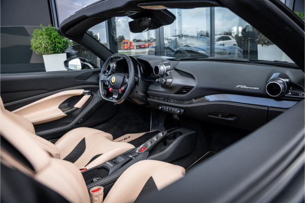 Ferrari F8 Spider 3.9 V8 HELE - Origineel NL | Akrapovic 50 Years | Nero | Carbon Racing Seats | Lift | Camera
