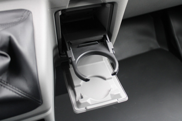 Ford Transit Custom 320 2.0 TDCI L2H1 Trend 136pk - 2x Schuifdeur - Carplay - Camera - Stoelverwarming - LED - 70l tank - Rijklaar Ford Transit Custom 320 2.0 TDCI L2H1 Trend 136pk - 2x Schuifdeur - Carplay - Camera - Stoelverwarming - LED - 70l tank - Rijklaar