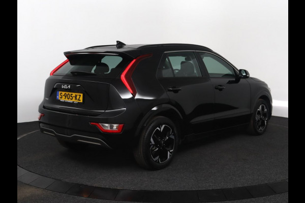 Kia Niro EV DynamicLine 64.8 kWh - SOH 98,3% - Stoel-/stuurverwarming - Navigatie - Cruise Control - Climate Control - Keyless Fabrieksgarantie tot 02-2030