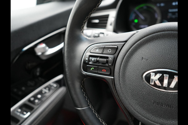 Kia Niro 1.6 GDi PHEV DynamicLine Plug In Hybrid 141pk Dealer O.H PHEV | Adaptive Cruise | Lederen Sportstoelen Verwarmd | Camera | Apple Carplay | Blis | Navigatie | Stuur Verwarmd |