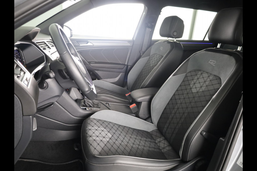 Volkswagen Tiguan Allspace 1.5 TSI R-Line Business 150PK DSG | Verlengde garantie | Navigatie | Matrix LED koplampen | Elektrische achterklep |