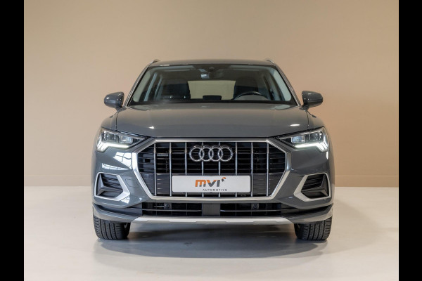 Audi Q3 40 TFSI quattro Pro Line business / 190pk / Trekhaak / Achteruitrij camera / Keyless entry / Stoelverwarming /