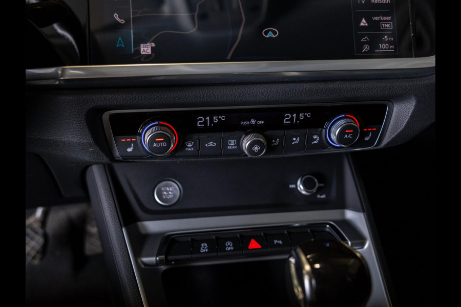 Audi Q3 40 TFSI quattro Pro Line business / 190pk / Trekhaak / Achteruitrij camera / Keyless entry / Stoelverwarming /