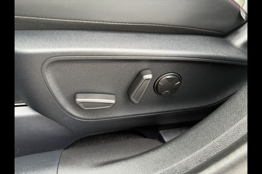 Ford Kuga 2.5 PHEV ST-Line X