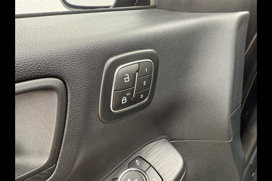 Ford Kuga 2.5 PHEV ST-Line X