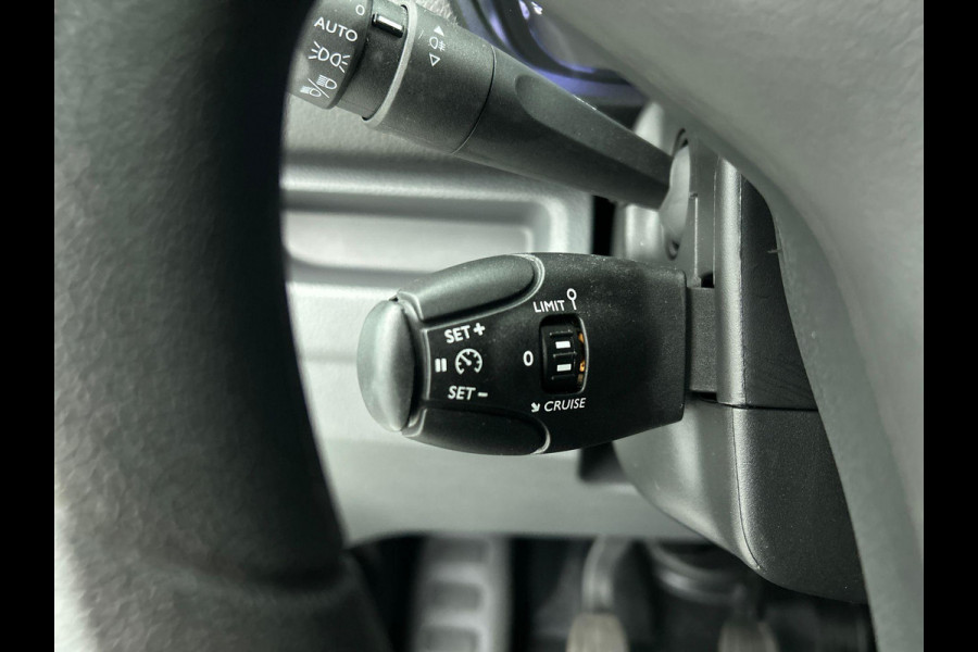 Toyota ProAce Worker 2.0 D-4D Live 2.0D 145 pk Airco Carplay Navi Cruise Control 3-Zits 39000 km