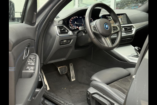 BMW 3 Serie Touring 330e High Ex. M-sport plus|SOH98%|Pano|Laser|CoPilot|HiFi|Trekhaak|Dravit grey