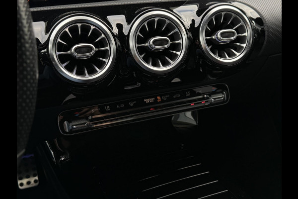 Mercedes-Benz A-Klasse 180 Aut. Sol. AMG Sport | Panorama | Burmester | Memory | Multi Beam |