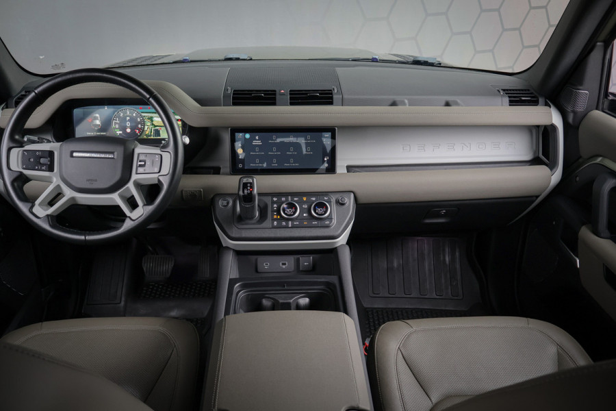 Land Rover Defender 110 2.0 P400e 110 | STOELVERWARMING | 360 CAMERA | APPLE CARPLAY | TREKHAAK | DEALONDERHOUDEN | STUURVERWARMING |