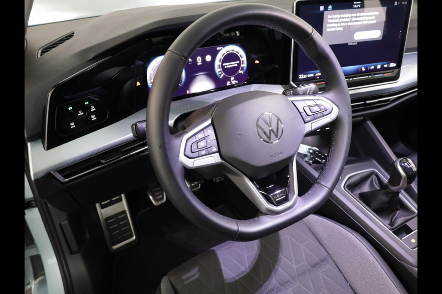 Volkswagen Golf 1.5 TSI Life Edition 115PK | Panorama dak | Verlengde fabrieksgarantie | Harman Karon Sound system | Parkeercamera | Volkswagen Golf 1.5 TSI Life Edition 115PK | Panorama dak | Verlengde fabrieksgarantie | Harman Karon Sound system | Parkeercamera |