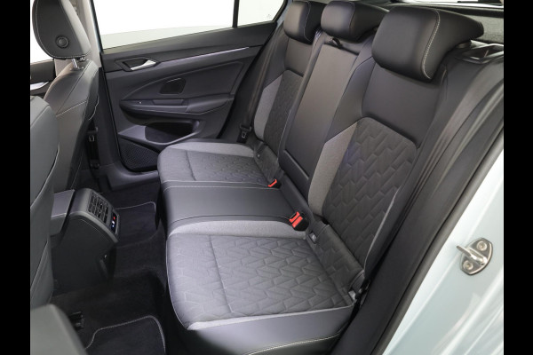 Volkswagen Golf 1.5 TSI Life Edition 115PK | Panorama dak | Verlengde fabrieksgarantie | Harman Karon Sound system | Parkeercamera | Volkswagen Golf 1.5 TSI Life Edition 115PK | Panorama dak | Verlengde fabrieksgarantie | Harman Karon Sound system | Parkeercamera |