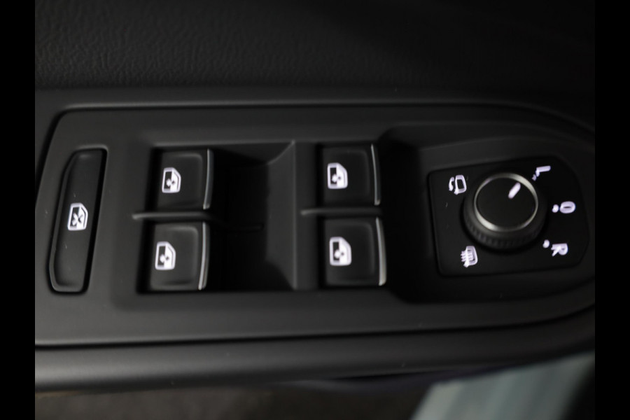 Volkswagen Golf 1.5 TSI Life Edition 115PK | Panorama dak | Verlengde fabrieksgarantie | Harman Karon Sound system | Parkeercamera | Volkswagen Golf 1.5 TSI Life Edition 115PK | Panorama dak | Verlengde fabrieksgarantie | Harman Karon Sound system | Parkeercamera |