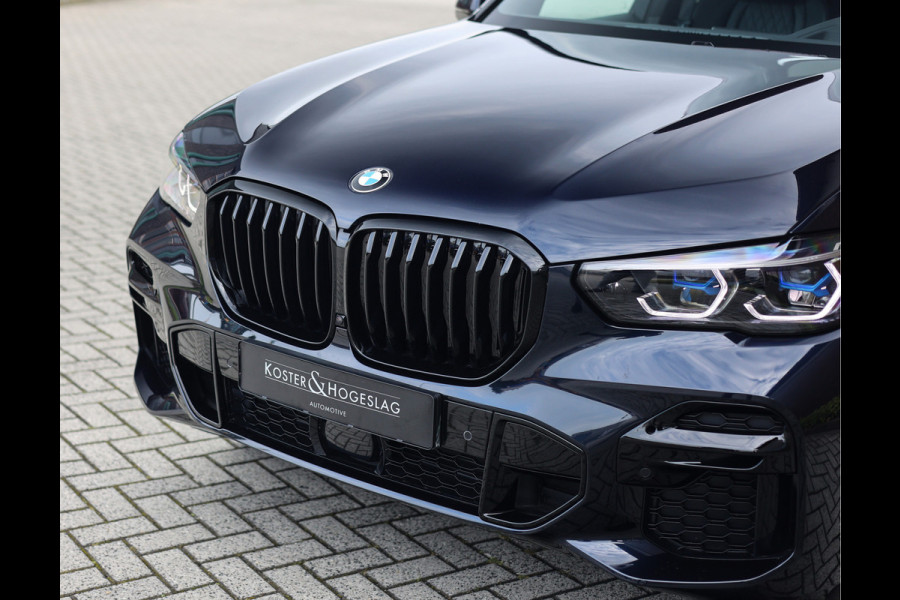 BMW X5 40d xDrive | Pano - Trekhaak - HUD - Laserlicht