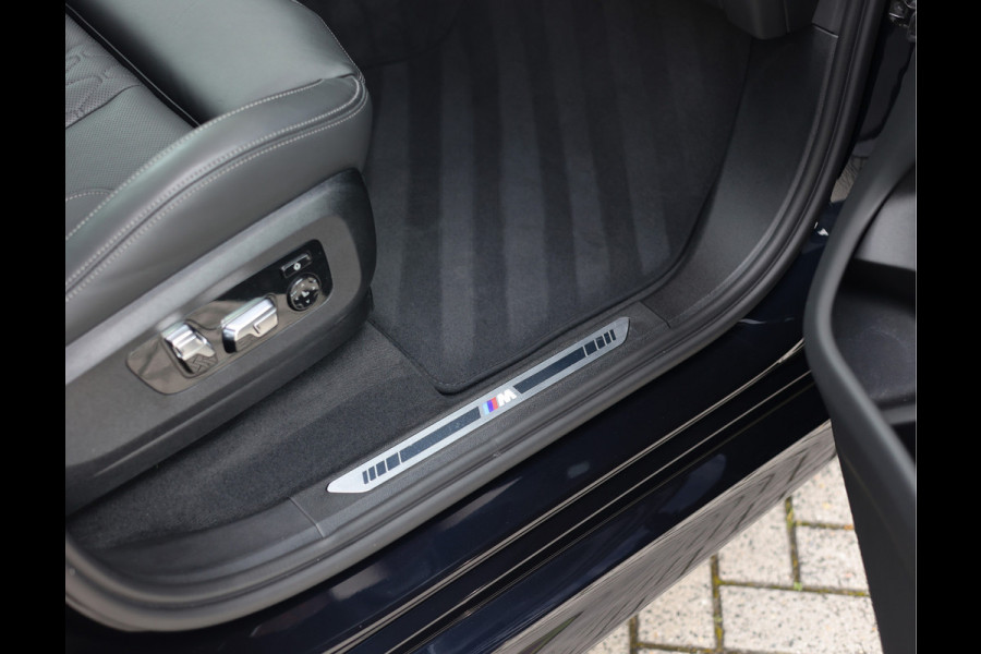 BMW X5 40d xDrive | Pano - Trekhaak - HUD - Laserlicht