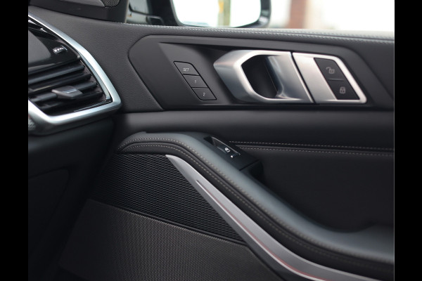 BMW X5 40d xDrive | Pano - Trekhaak - HUD - Laserlicht