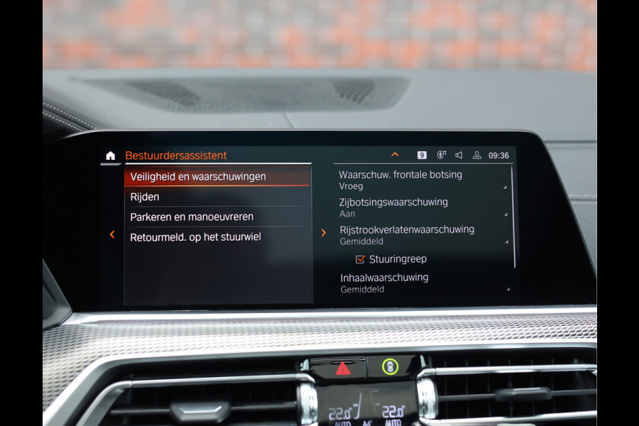 BMW X5 40d xDrive | Pano - Trekhaak - HUD - Laserlicht