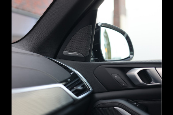 BMW X5 40d xDrive | Pano - Trekhaak - HUD - Laserlicht