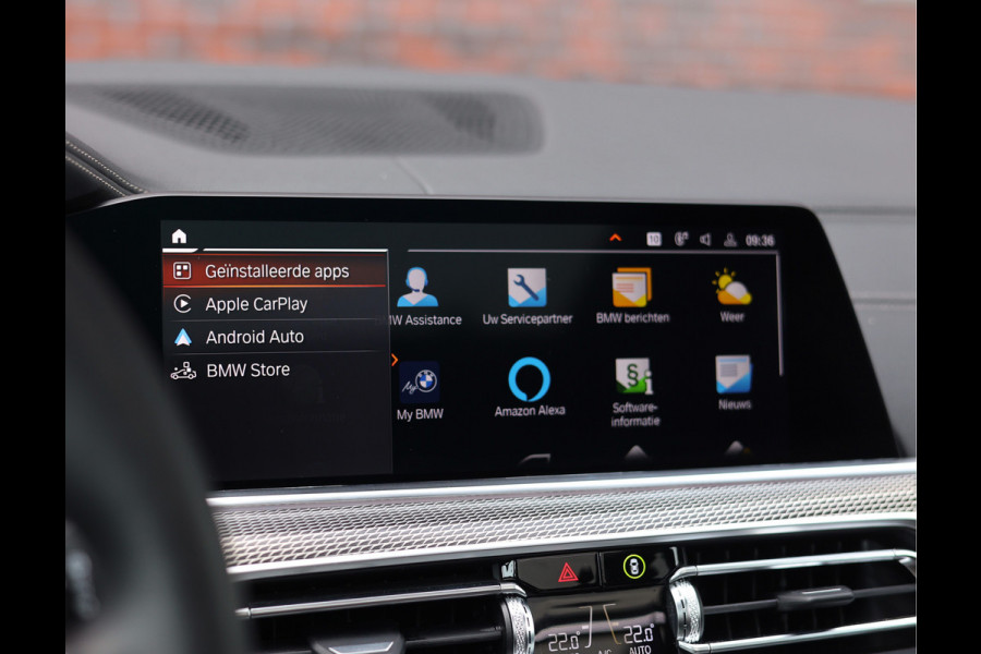 BMW X5 40d xDrive | Pano - Trekhaak - HUD - Laserlicht