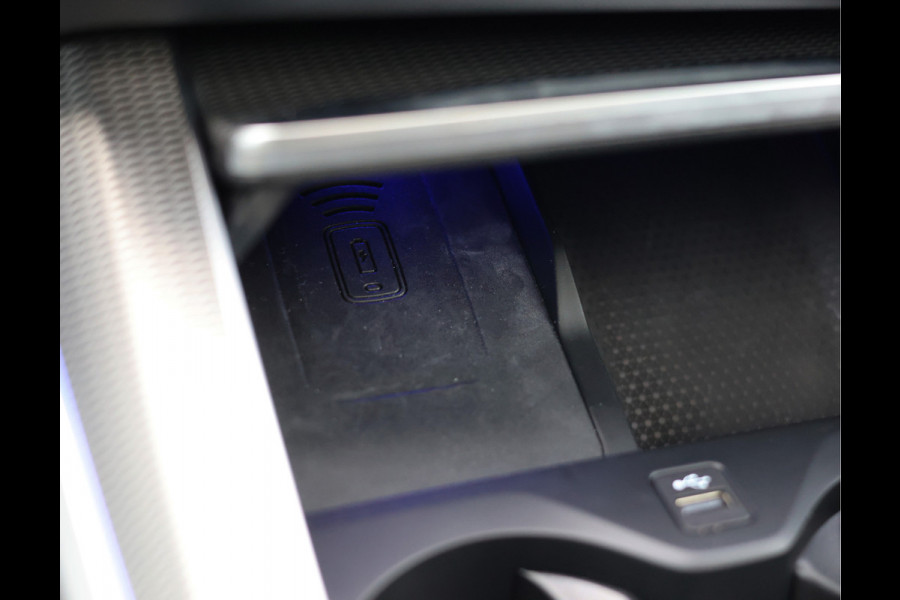 BMW X5 40d xDrive | Pano - Trekhaak - HUD - Laserlicht