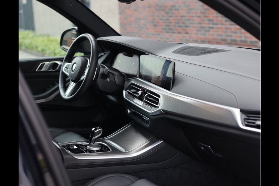 BMW X5 40d xDrive | Pano - Trekhaak - HUD - Laserlicht