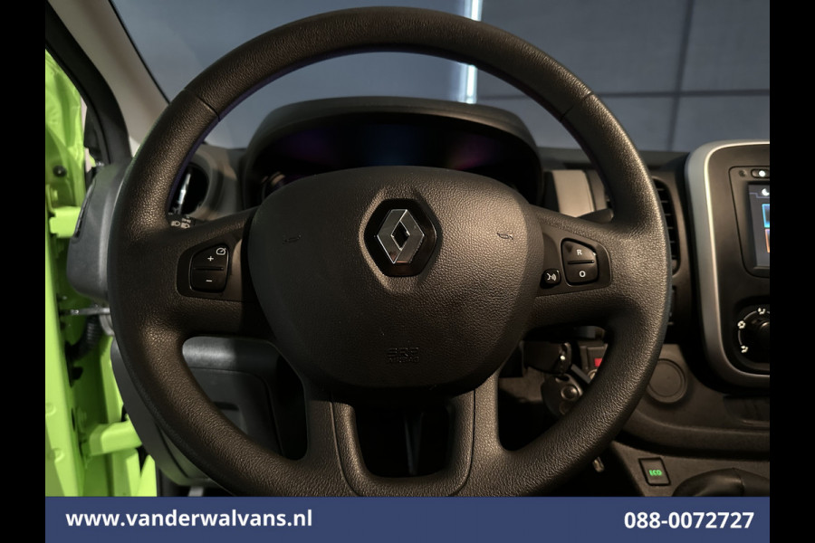 Renault Trafic 1.6 dCi L1H1 Euro6 Airco | Navigatie | Cruisecontrol | Trekhaak | Parkeersensoren Bijrijdersbank Renault Trafic 1.6 dCi L1H1 Euro6 Airco | Navigatie | Cruisecontrol | Trekhaak | Parkeersensoren Bijrijdersbank