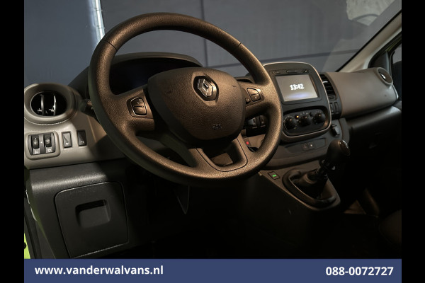 Renault Trafic 1.6 dCi L1H1 Euro6 Airco | Navigatie | Cruisecontrol | Trekhaak | Parkeersensoren Bijrijdersbank Renault Trafic 1.6 dCi L1H1 Euro6 Airco | Navigatie | Cruisecontrol | Trekhaak | Parkeersensoren Bijrijdersbank