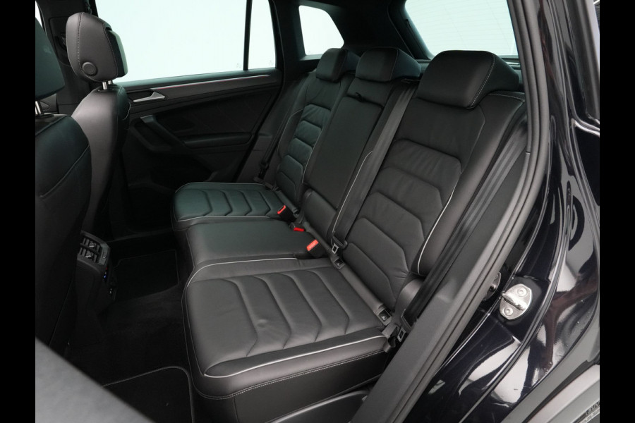 Volkswagen Tiguan 1.4 TSI 245pk eHybrid R-Line Leer Panorama dak trekhaak 20" velgen 360 Camera IQ light 2
