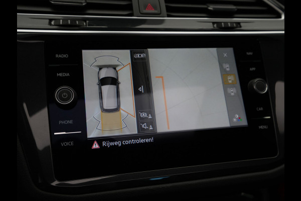 Volkswagen Tiguan 1.4 TSI 245pk eHybrid R-Line Leer Panorama dak trekhaak 20" velgen 360 Camera IQ light 2