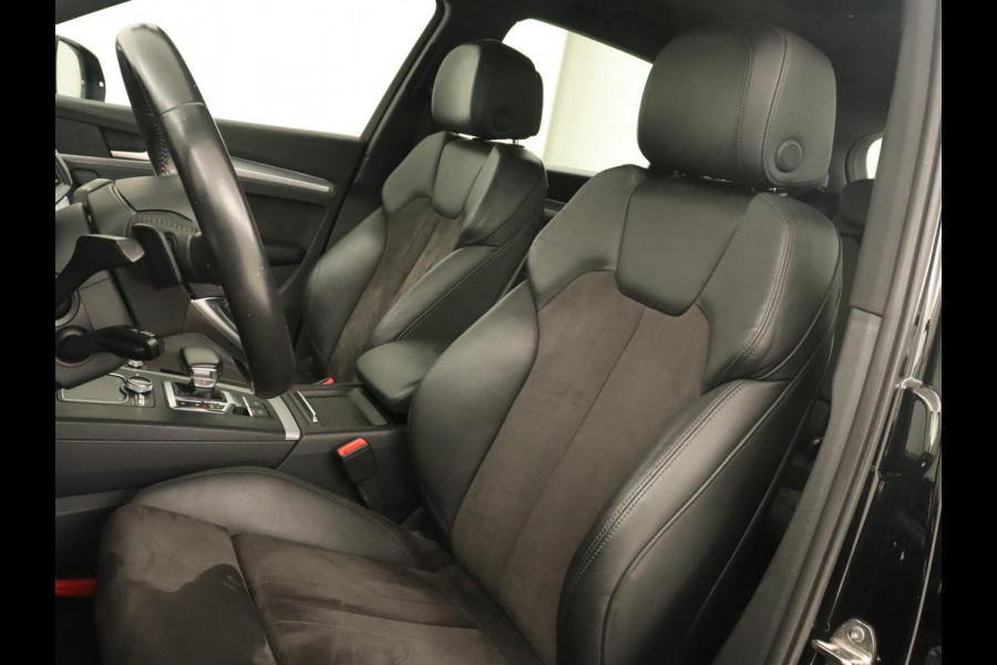 Audi Q5 2.0 TFSI quattro Launch Edition | Trekhaak | Head-Up | 360 Camera | Adaptive cruise | Matrix LED | Achterbankverwarming | Carplay | Memory | Virtual Cockpit | Navigatie | Sportstoelen