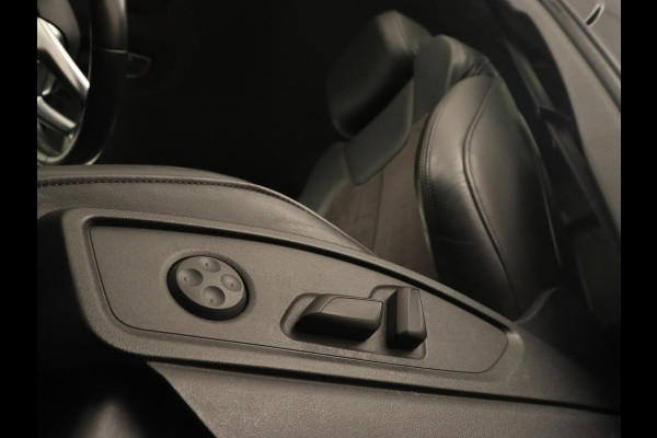 Audi Q5 2.0 TFSI quattro Launch Edition | Trekhaak | Head-Up | 360 Camera | Adaptive cruise | Matrix LED | Achterbankverwarming | Carplay | Memory | Virtual Cockpit | Navigatie | Sportstoelen