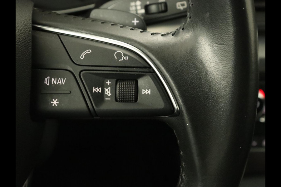 Audi Q5 2.0 TFSI quattro Launch Edition | Trekhaak | Head-Up | 360 Camera | Adaptive cruise | Matrix LED | Achterbankverwarming | Carplay | Memory | Virtual Cockpit | Navigatie | Sportstoelen