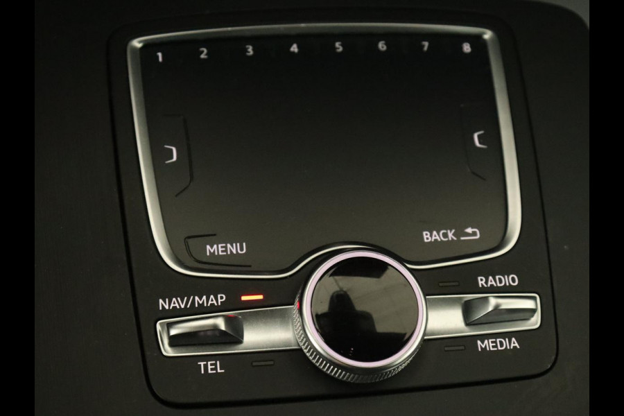 Audi Q5 2.0 TFSI quattro Launch Edition | Trekhaak | Head-Up | 360 Camera | Adaptive cruise | Matrix LED | Achterbankverwarming | Carplay | Memory | Virtual Cockpit | Navigatie | Sportstoelen