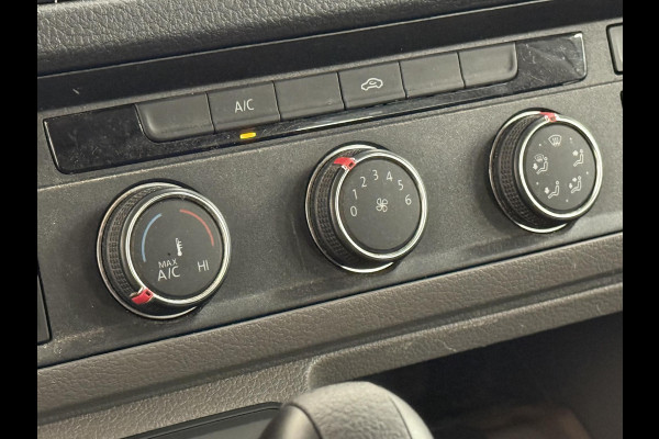 Volkswagen Crafter 35 2.0 TDI L4H3 Dubbele Cabine Automaat Navi Airco Cruise Control Imperiaal&Ladder Trekhaak Volkswagen Crafter 35 2.0 TDI L4H3 Dubbele Cabine Automaat Navi Airco Cruise Control Imperiaal&Ladder Trekhaak