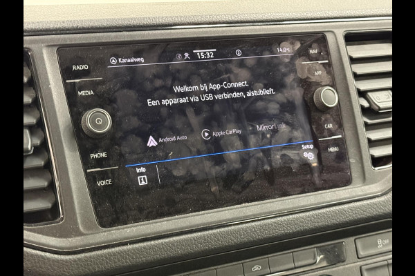 Volkswagen Crafter 35 2.0 TDI L4H3 Dubbele Cabine Automaat Navi Airco Cruise Control Imperiaal&Ladder Trekhaak Volkswagen Crafter 35 2.0 TDI L4H3 Dubbele Cabine Automaat Navi Airco Cruise Control Imperiaal&Ladder Trekhaak